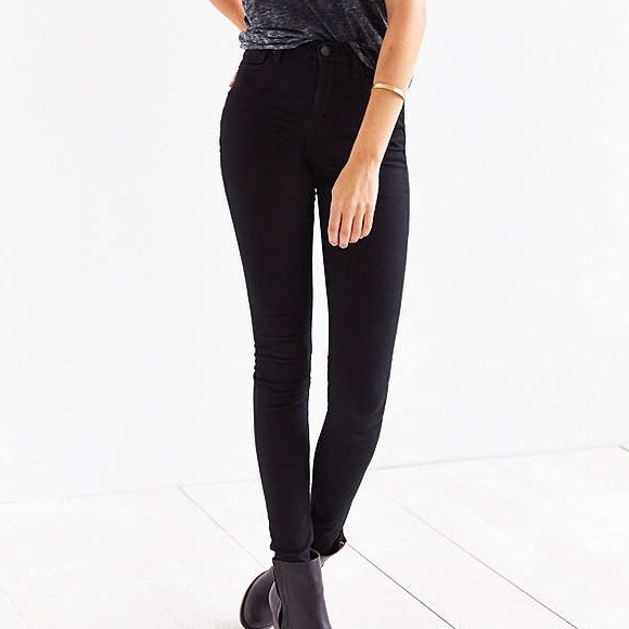 UO BDG Twiggy Black High Waisted Jeans