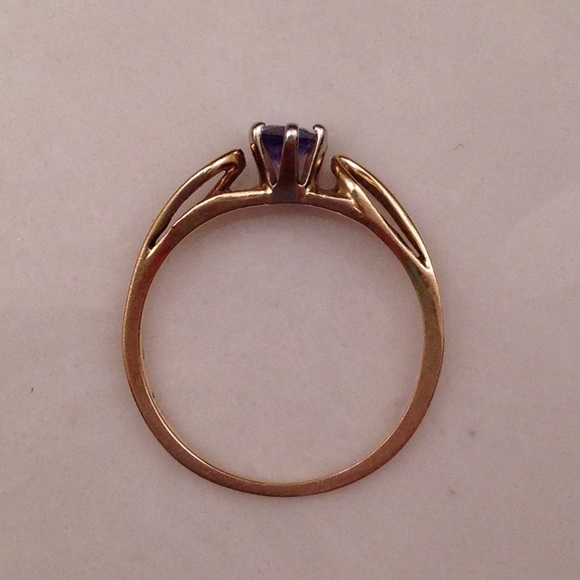 UNLISTING 14k solid gold ring - Picture 3 of 4