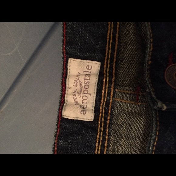 Aero shorts like new!  Non smoking -no pets! - Picture 2 of 3