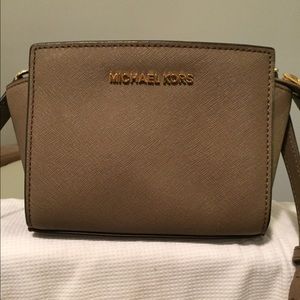 Michael Kors Mini Selma Dark Dune