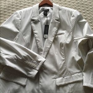 Black & White pin stripe Jacket NWT
