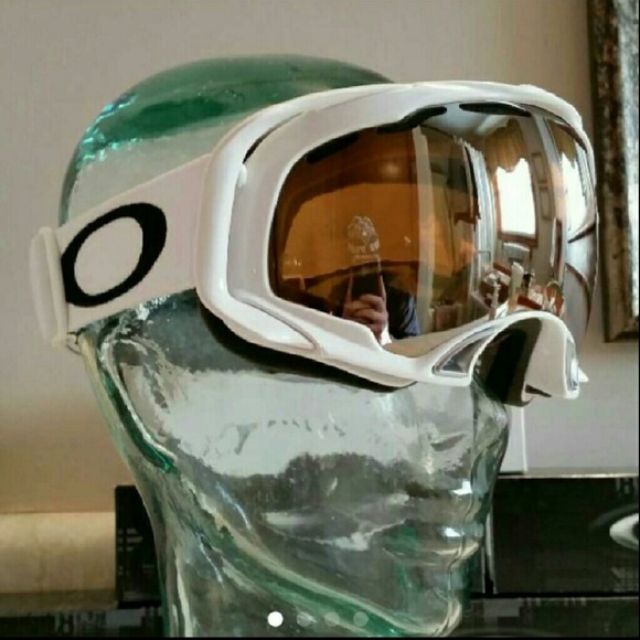 Oakley A-frame Ski/Snowboard Goggles