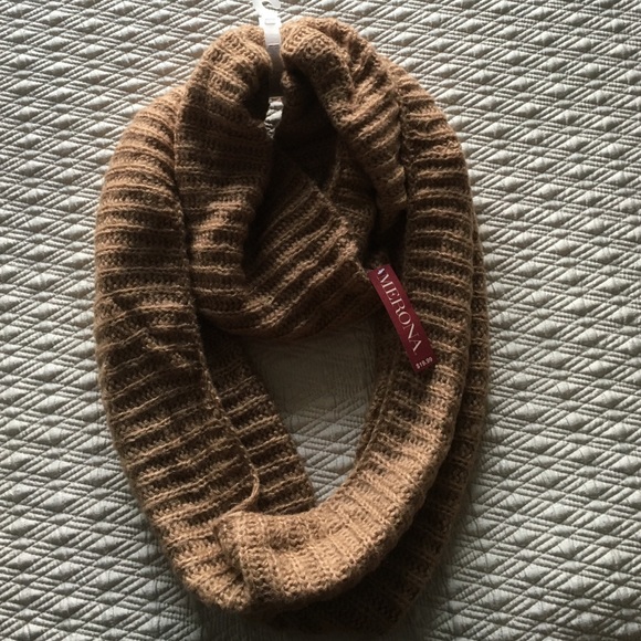 NWT camel brown infinity scarf