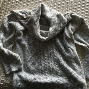 Never worn grey & white cable knit sweater