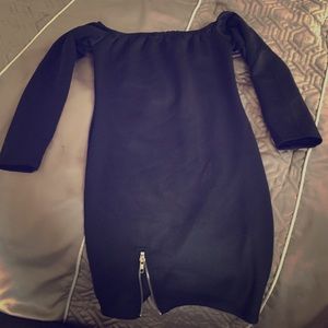 Black body con dress with zipper.