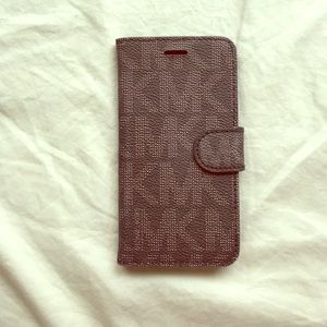 Micheal Kors case w wallet