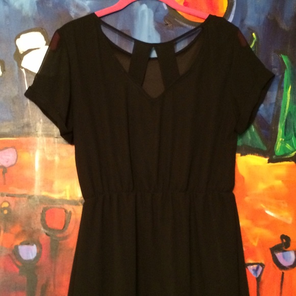 💥SALE! Black Georgette Dress, back yoke cut-outs - Picture 2 of 2