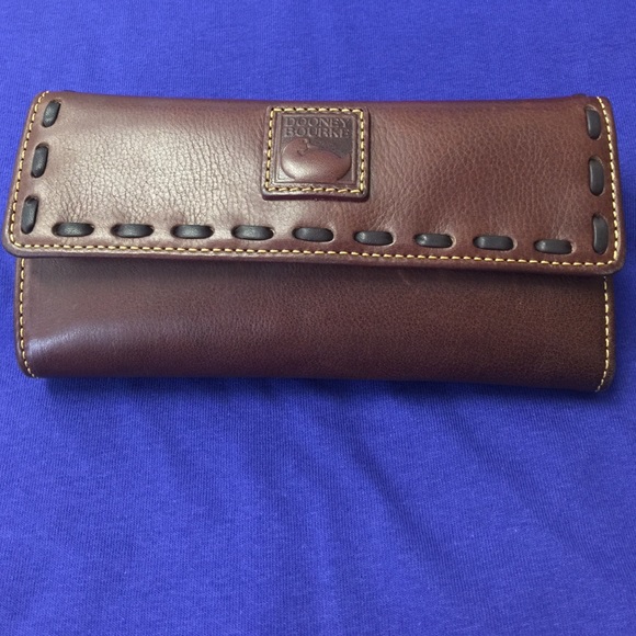 Dooney and Bourke Continental clutch wallet