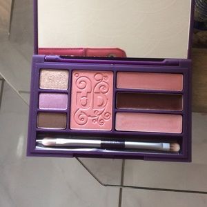 Urban decay Face Palette