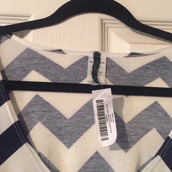 Navy and white chevron dolman sleeve dress. NWT - Picture 3 of 4