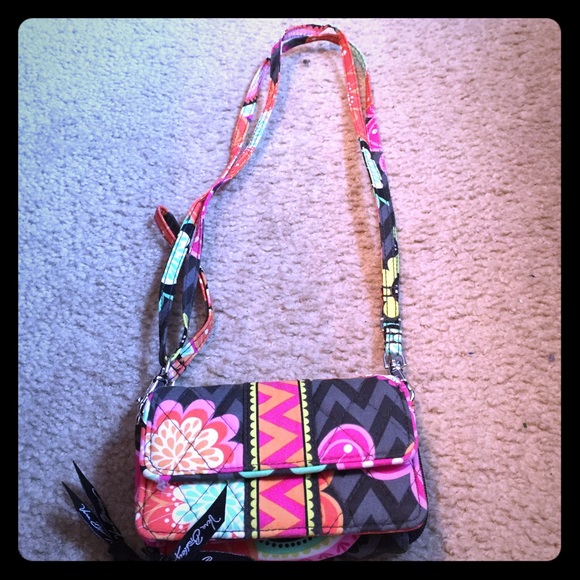 Vera Bradley wallet. NWOT