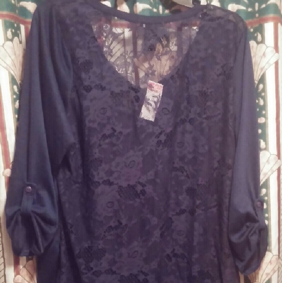 Deb Shops Lace Back Top - Picture 2 of 2