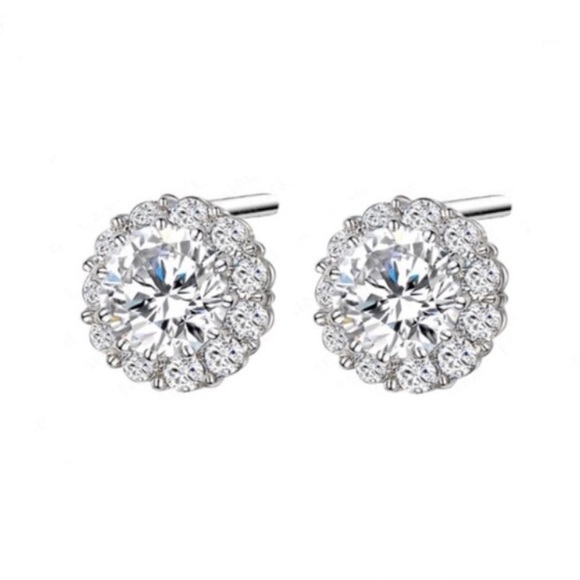 Trendy Crystal Earrings - Picture 2 of 3