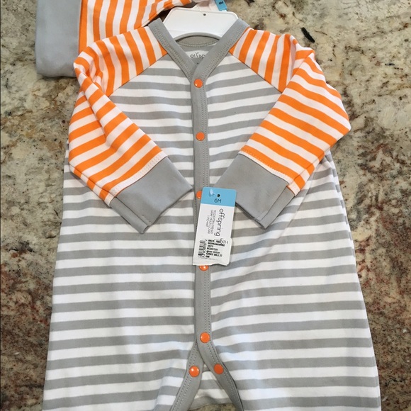 Pajama - Picture 2 of 3