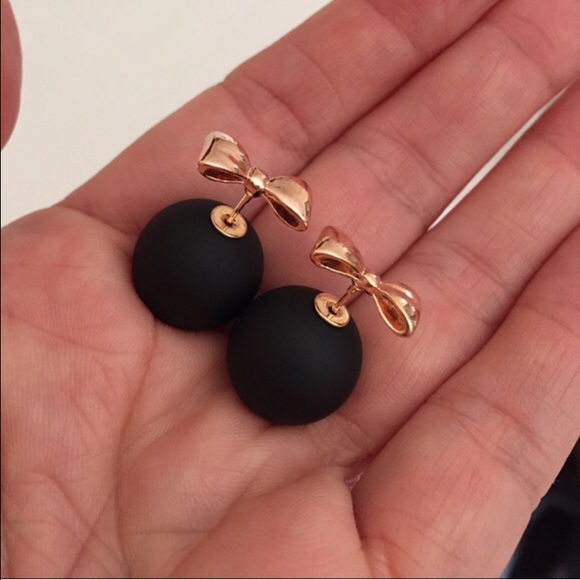 🎀💣2/$15 Bow Double Side Earrings black - Picture 4 of 4