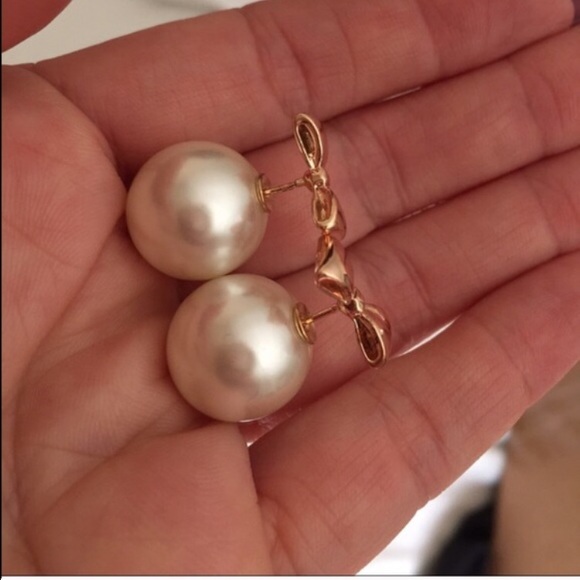 🎀🐚Double Side Earrings faux pearl - Picture 4 of 4