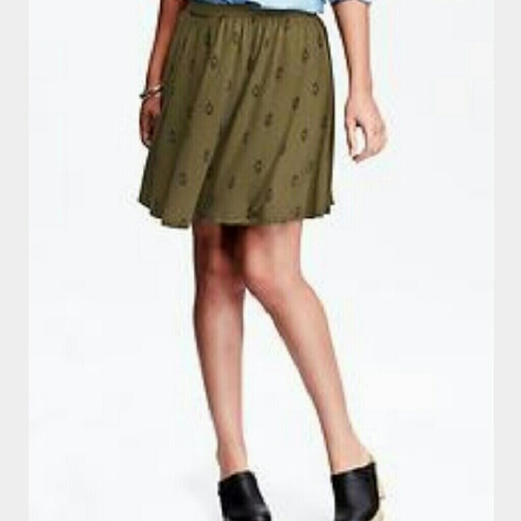 American eagle olive green skirt size S