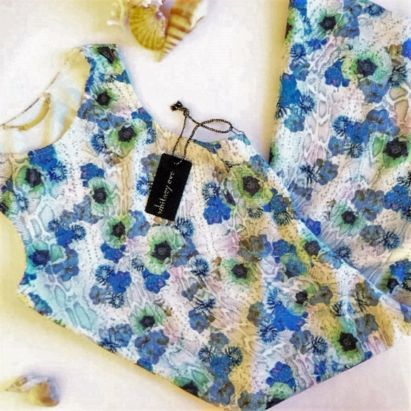 Halter Neck Print Dress - Picture 5 of 6