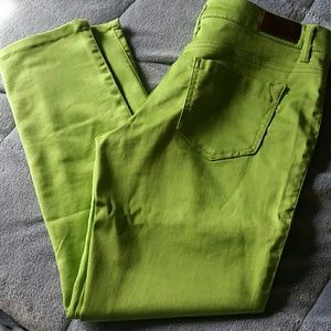 Express cotton/poly/spandex jean NWOT