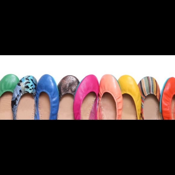 ISO Tieks size 9 for trade. Coach bag&diaper bag.