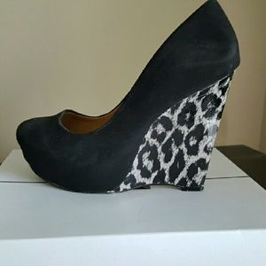 Black Leopard Printer Wedges