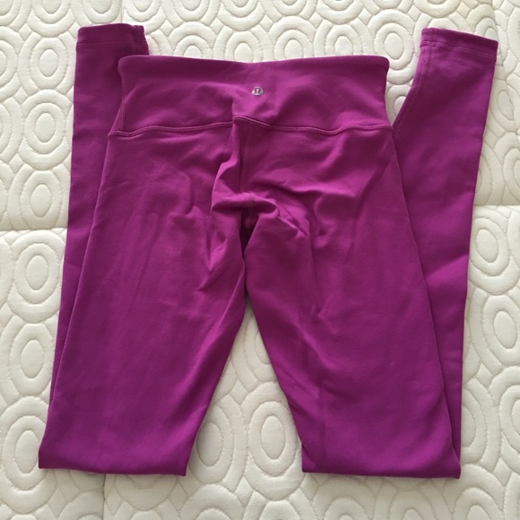 Lululemon wunderunder sz 4