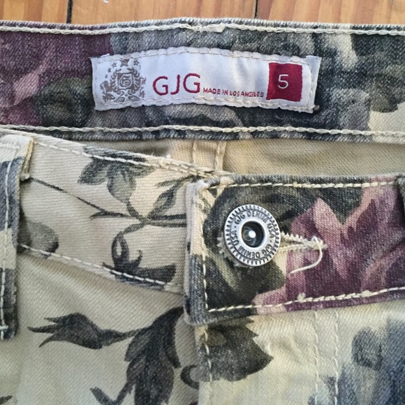 SOLD - Picture 4 of 4