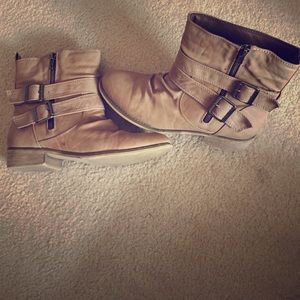 Ankle boots