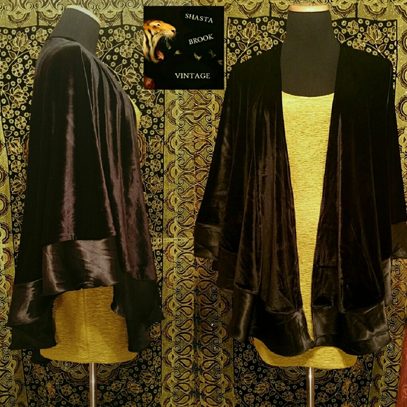 Black velvet ILANA WOLF cape with silk trim