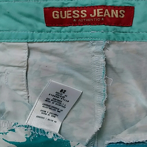 Shorts - Picture 3 of 3