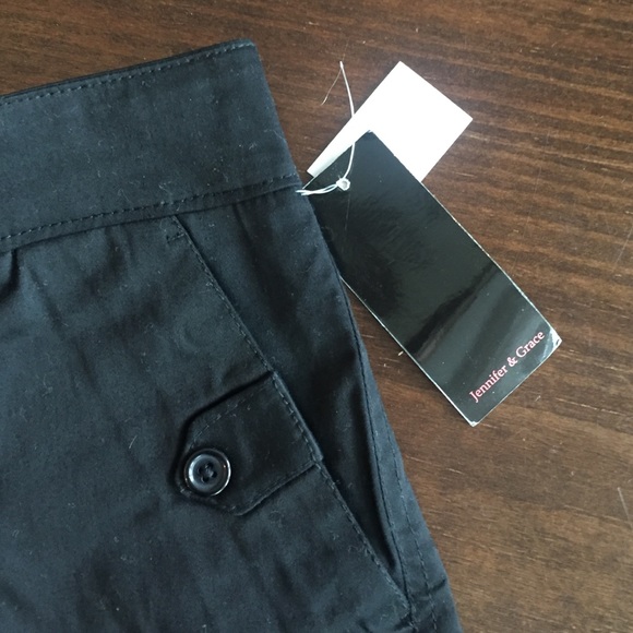 Shorts - Picture 2 of 4