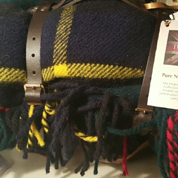 BRAND NEW !!! TWEEDMILL BRITUSH MADE PURE NEW WOOL
