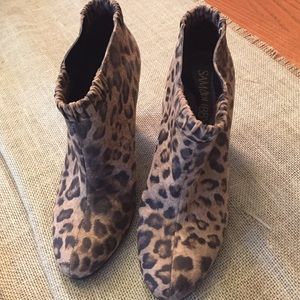 Sam & Libby Leopard booties size 6. Never worn.