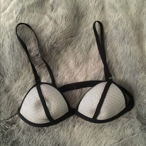 Triangl dupe black/white