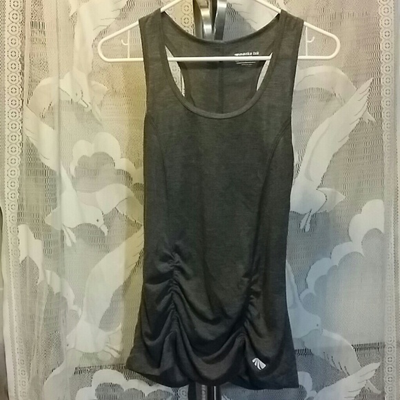 Marika tek tank