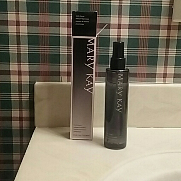 Mary Kay Brush Cleaner