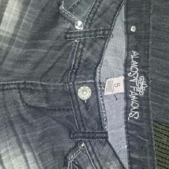Jeans - Picture 3 of 3