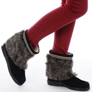 Minnetonka low mukluk boots