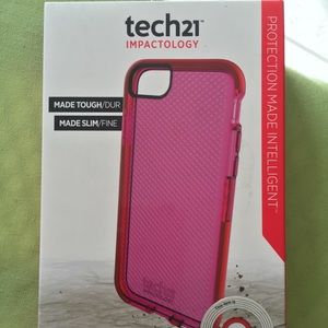 TECH 21 IPhone 6 CASE