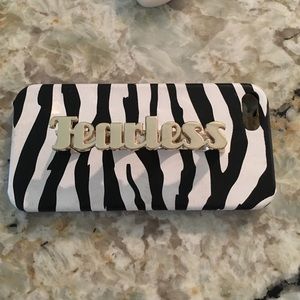 Steve madden I phone case