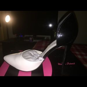 •black&white, brand-Michael antonio, brand new