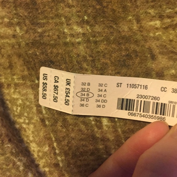 Victoria Secret bikini top - Picture 3 of 3