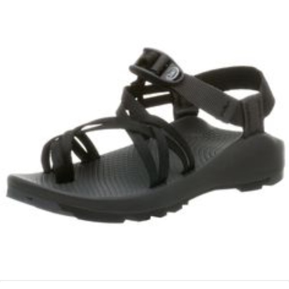 Black chacos