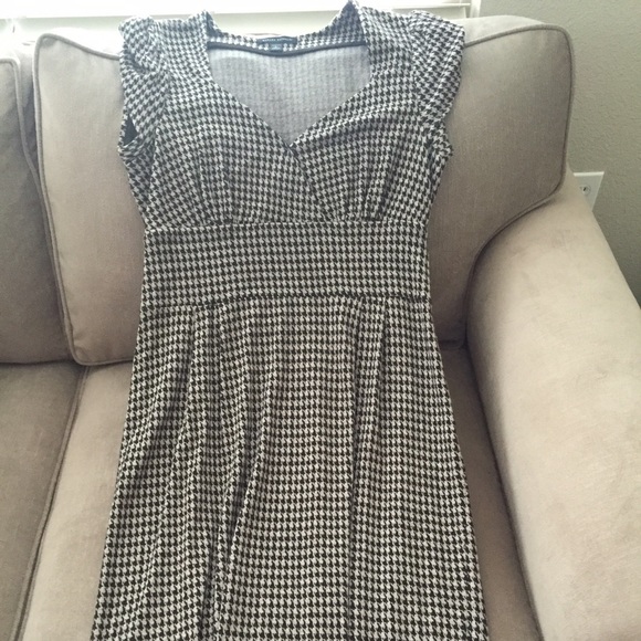 Mid-length stretchy work dress
