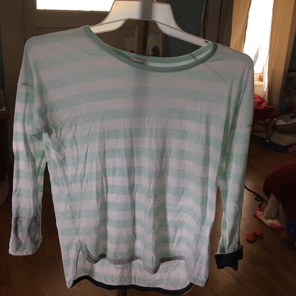 Gap shirt