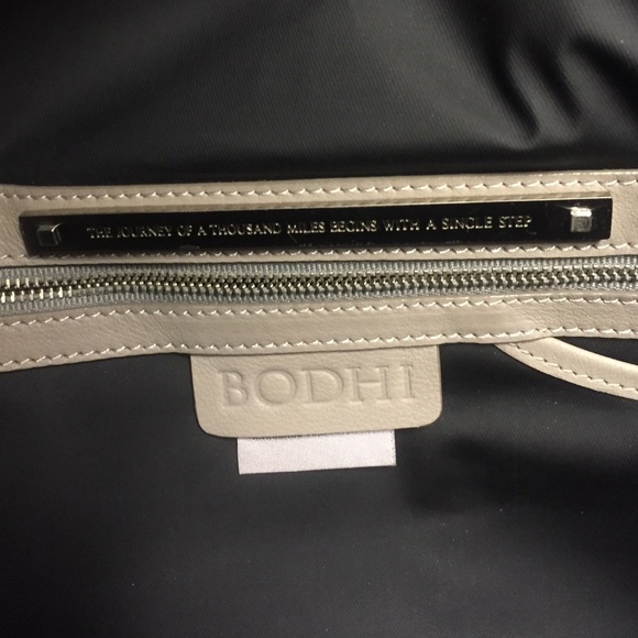 New Bodhi Leather Travel Bag - Picture 3 of 4