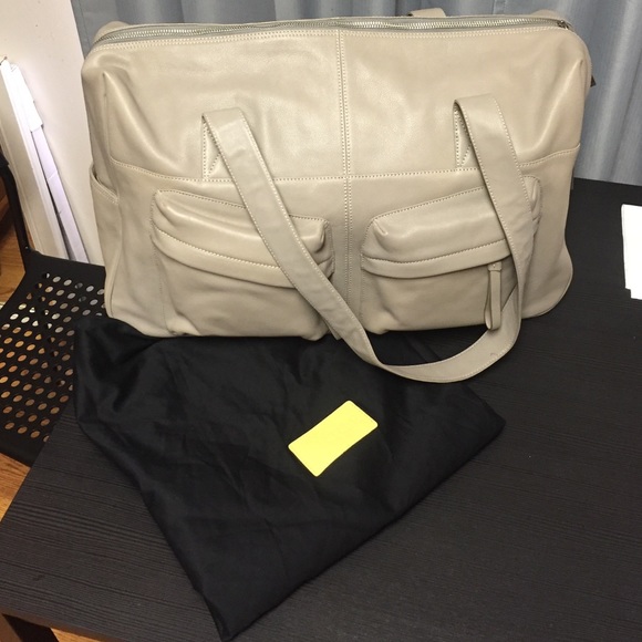 New Bodhi Leather Travel Bag - Picture 4 of 4