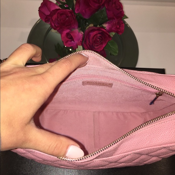 *SOLD!* 💯 Chanel Quilted Caviar Shoulder Bag - Picture 3 of 4