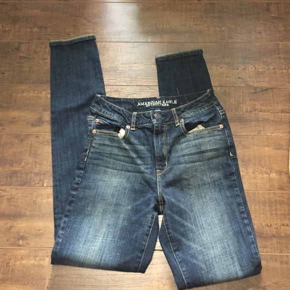 Hi-Rise skinny jeans