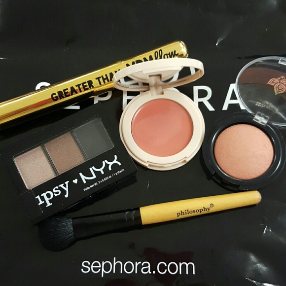 NYX Other - ON HOLDShadow trio, mascara, brush, blushes